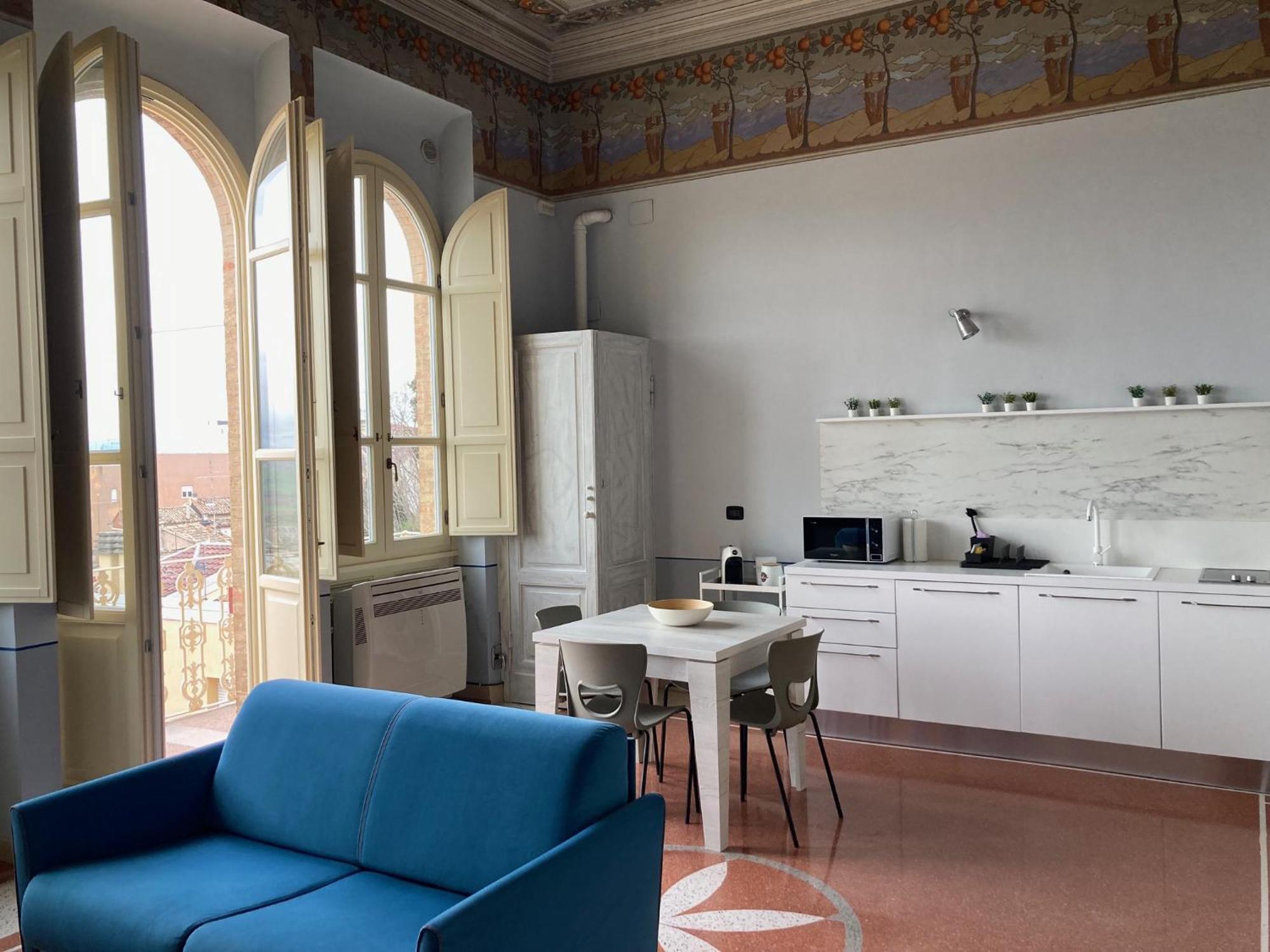 Rosso Di Sera Apartment